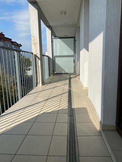 Balkon 02